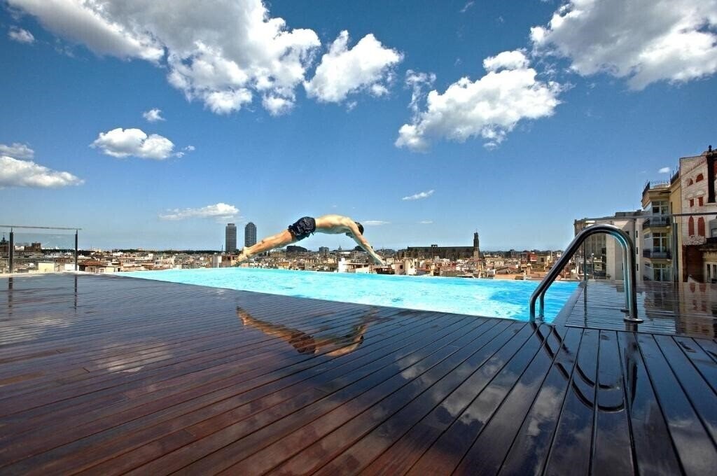 Grand Hotel Central 4* суреті