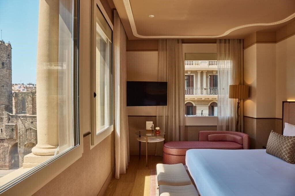 Grand Hotel Central 4* суреті