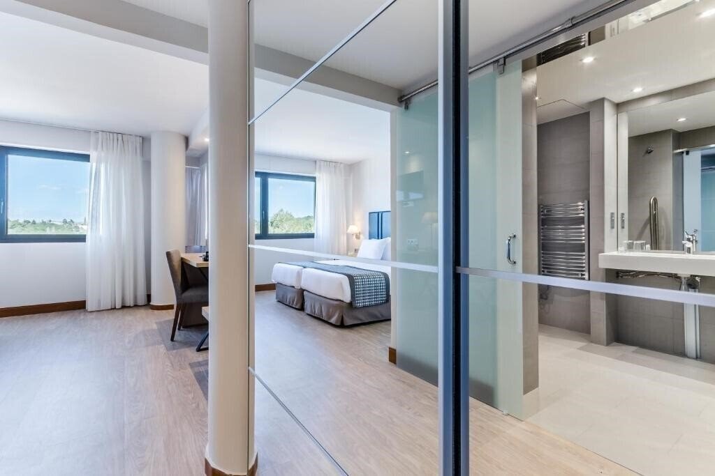 Фото Hotel Exe Campus 4*