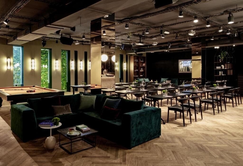 Sir Victor 5* суреті