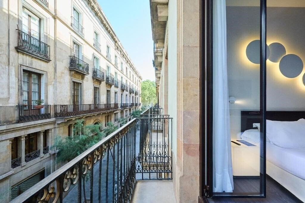 Фото H10 Port Vell Super 4*