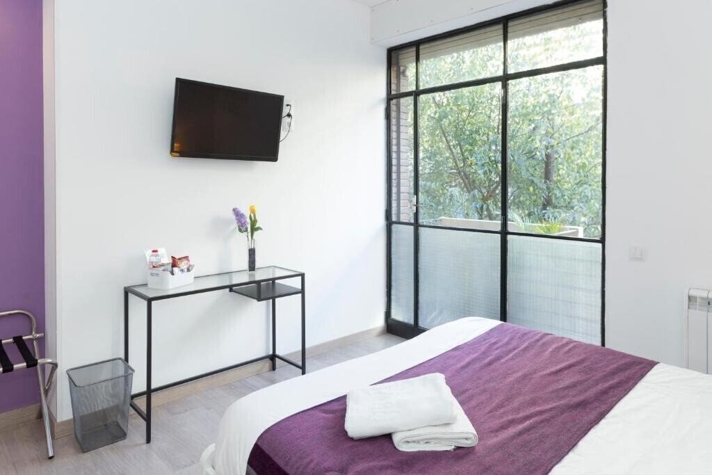 Отель Brustar Sagrada Familia 2*