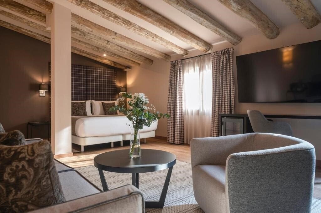 Hesperia Barri Gotic 3* фотосуреті