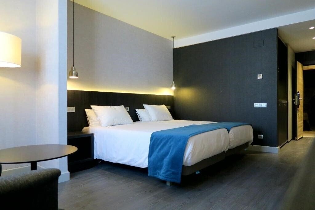 Картинка Hg City Suites Barcelona 4*