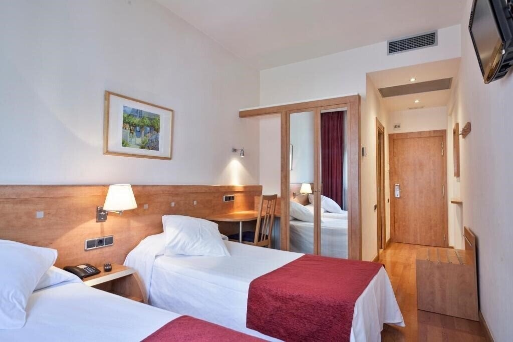 Acta Antibes 2* суреті