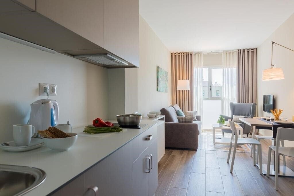 Изображение Flateli 430 Bcn 3*