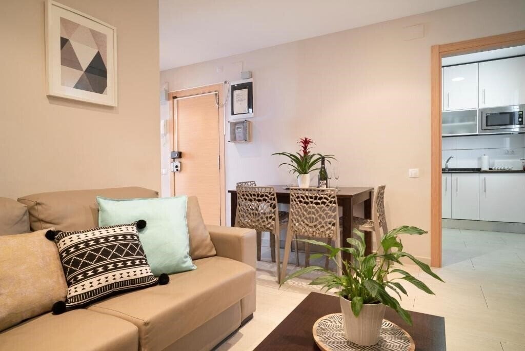 Картинка Aparteasy - Family Ciutadella Park 3*