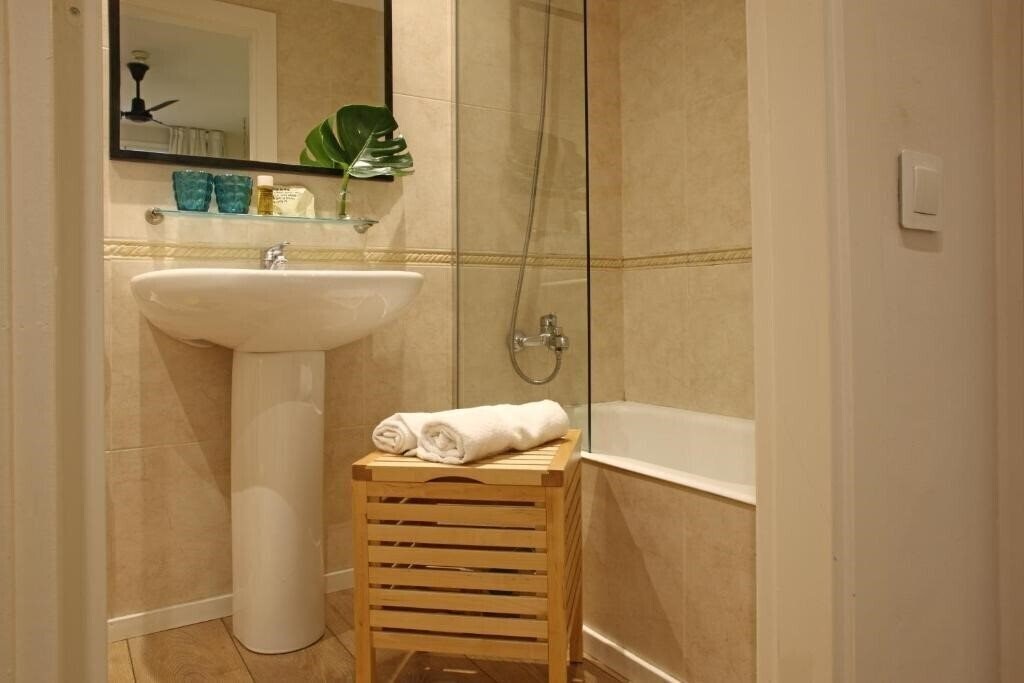 Фотография chic&basic Lemon Barcelona 2*