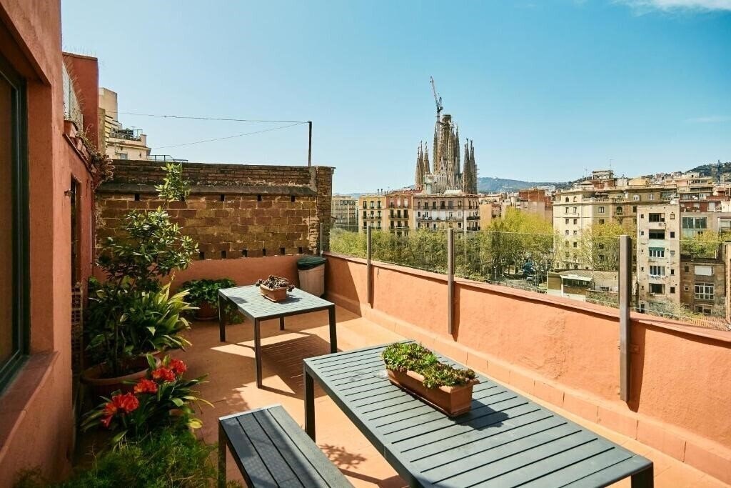 Diagonal Apartments 3* суреті