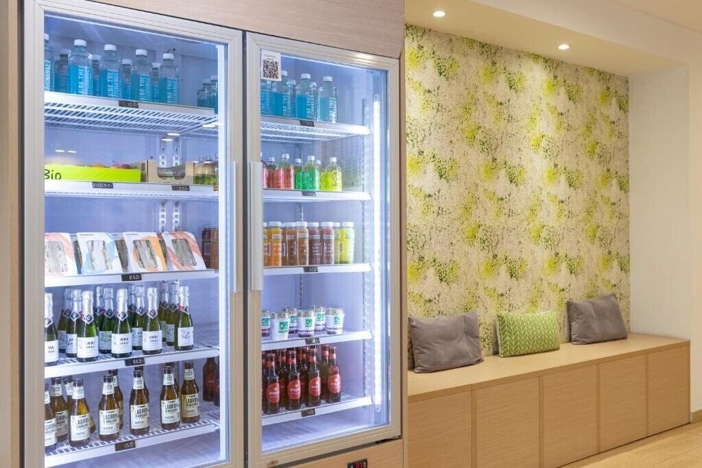 Smartroom Barcelona 3* суреті