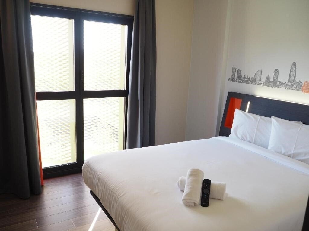 Easyhotel Barcelona Fira 1* суреті