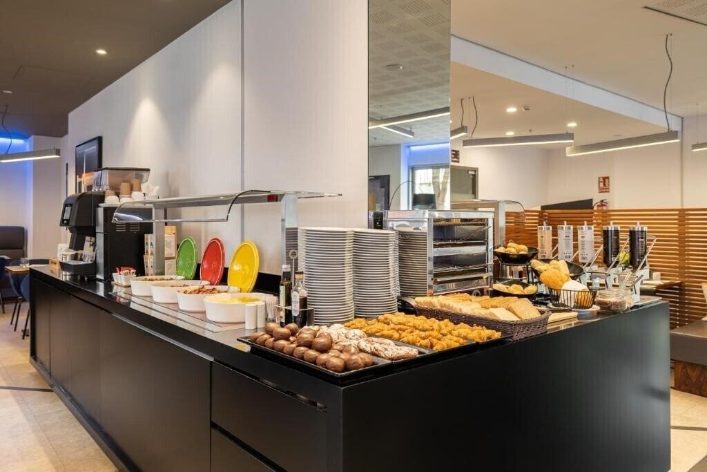 Naitly Poblenou 4* фотосуреті