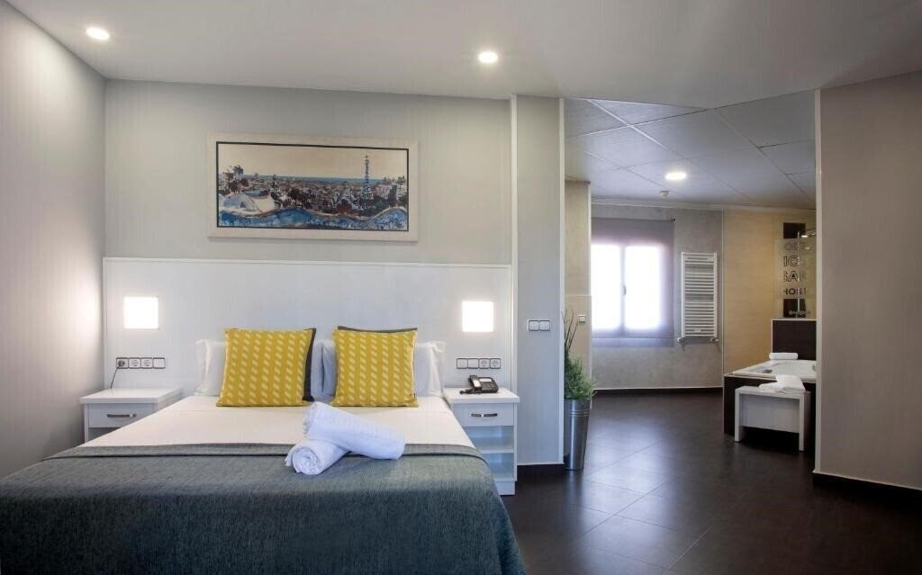 Sans 2* фотосуреті