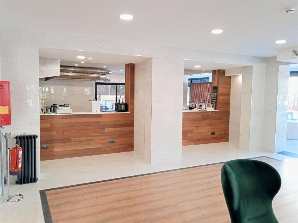 Hotel 153 3* фотосуреті