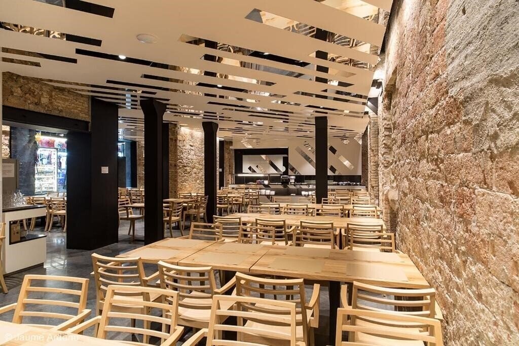 Barcelona House 3* суреті