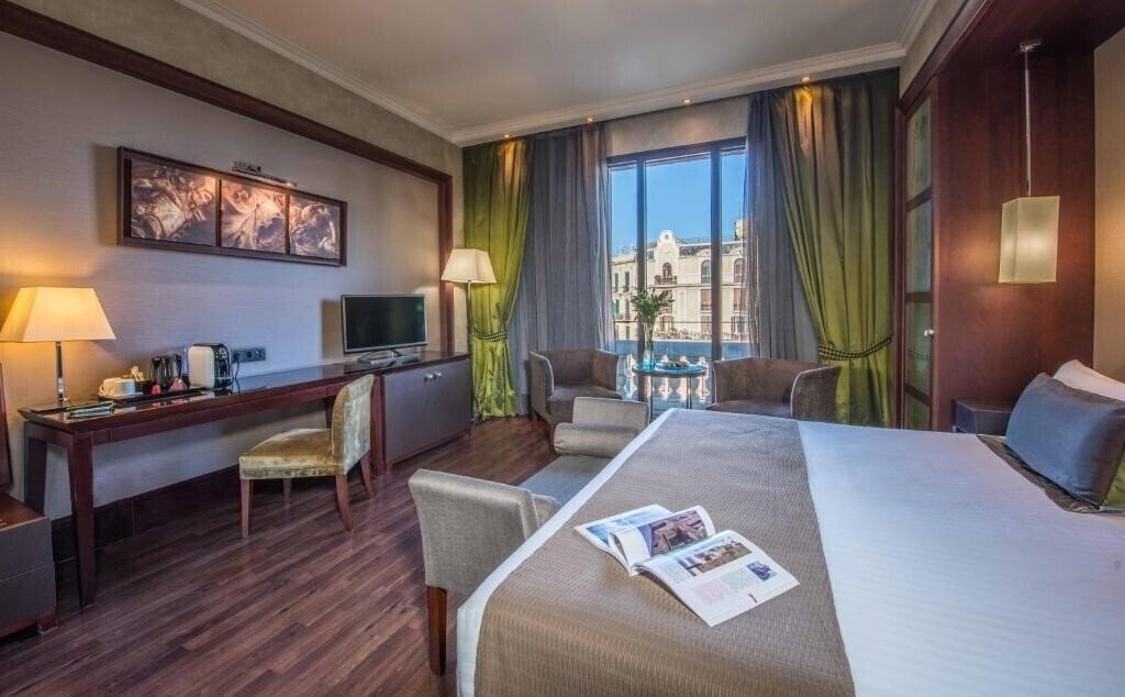 Отель Barcelona Center 4*