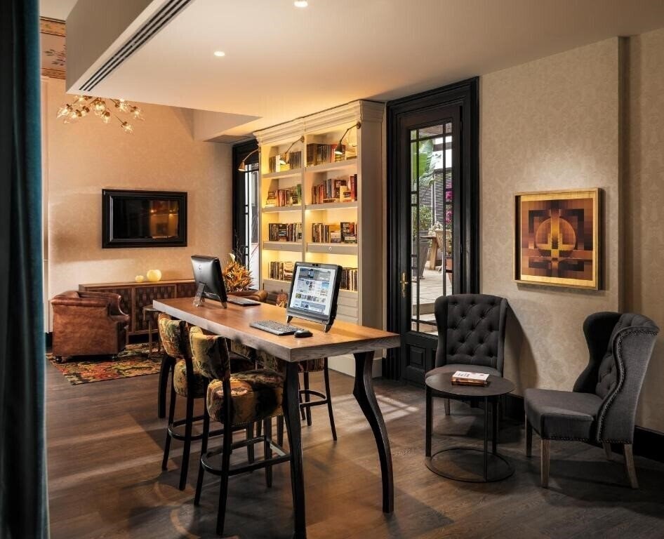 H10 Catalunya Plaza 3* фотосуреті