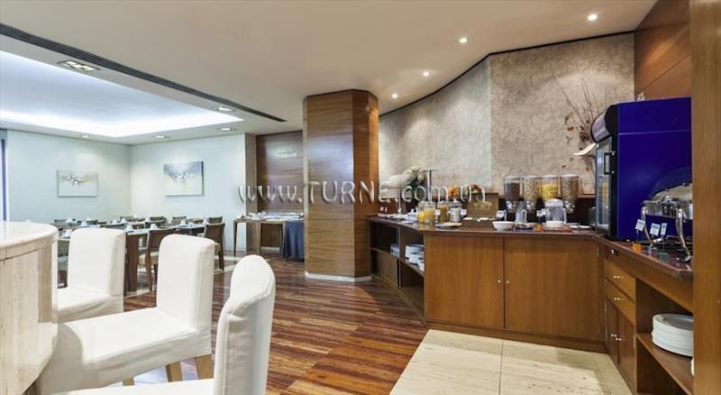 Hotel Eurostars Mitre 3* суреті