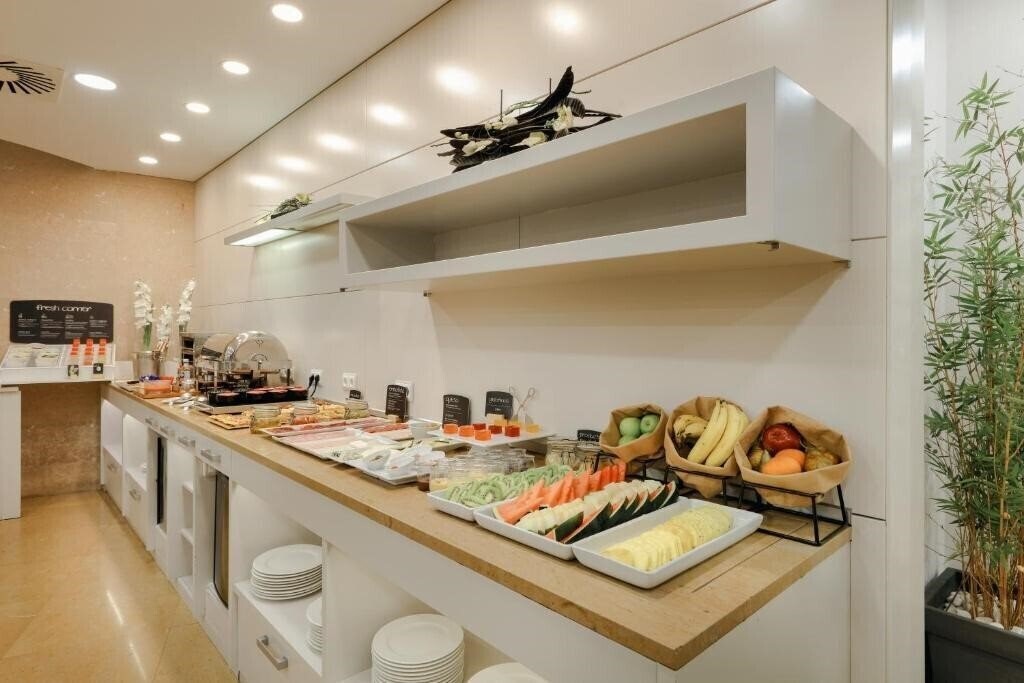 Hesperia Ramblas 3* суреті