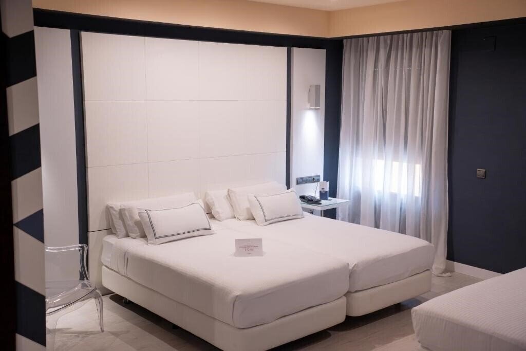 Malaga Nostrum 3* қонақ үйі