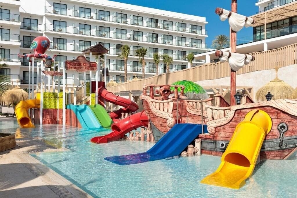 Фотография Triton Hotel 3*