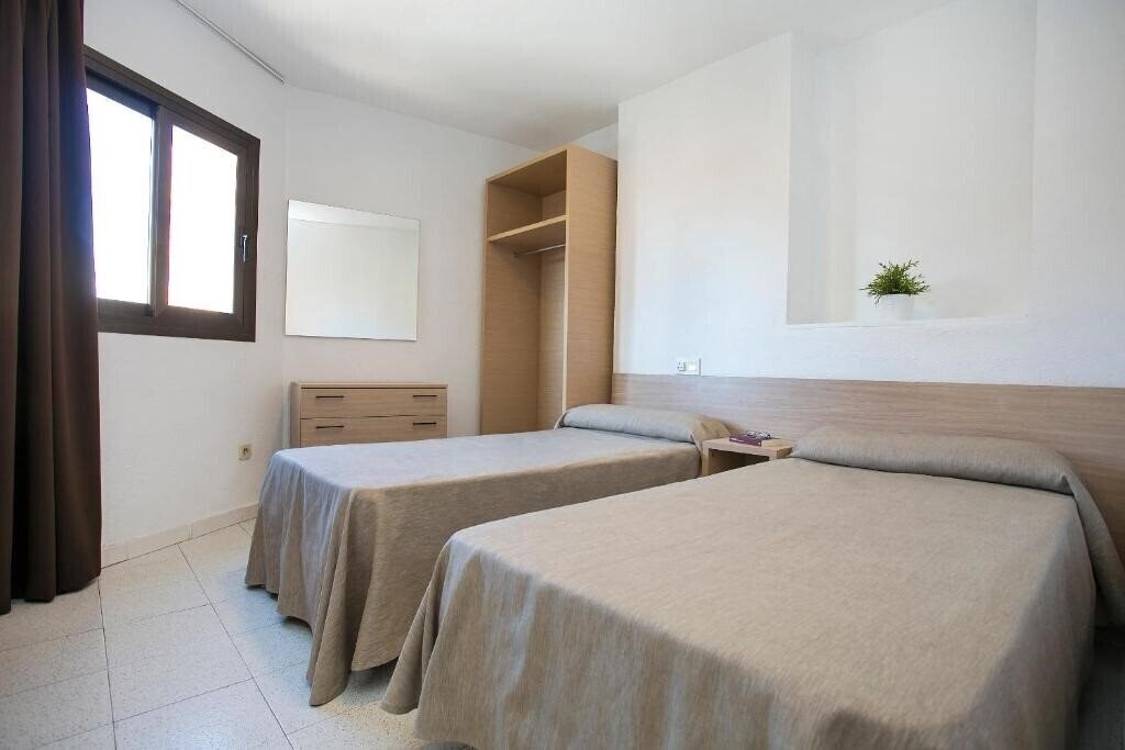 Отель Amalia 2*