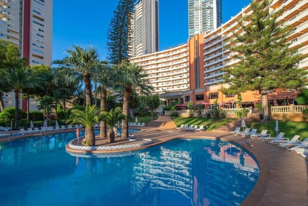 Hotel Benidorm East by Pierre & Vacances 4* қонақ үйі