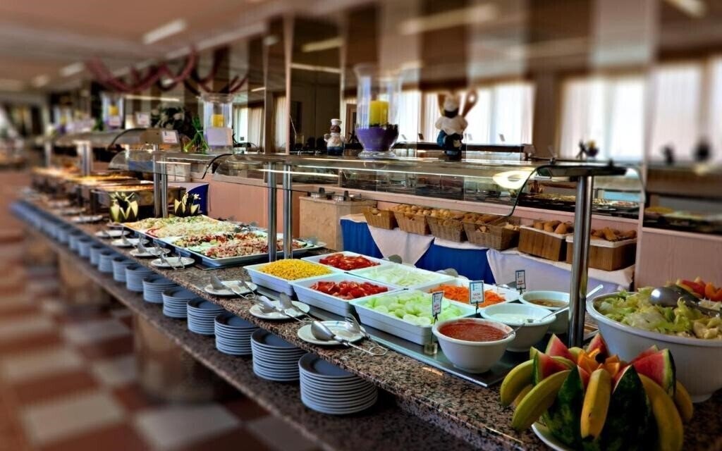 Фотография Medsur Alone 3*