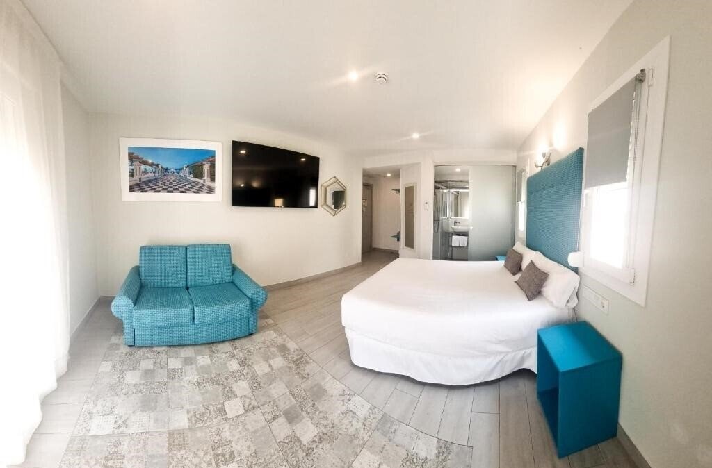 Картинка Clopy Rocamar 3*