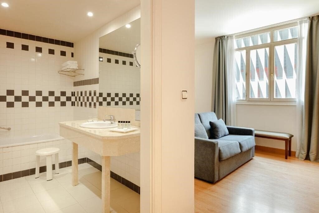 Abba Euskalduna Hotel 4* фотосуреті