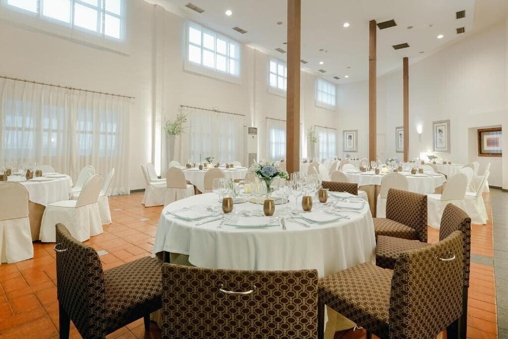 Abba Euskalduna Hotel 4* суреті