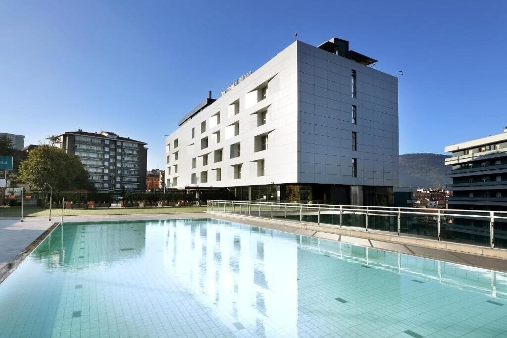 Отель Occidental Bilbao 4*