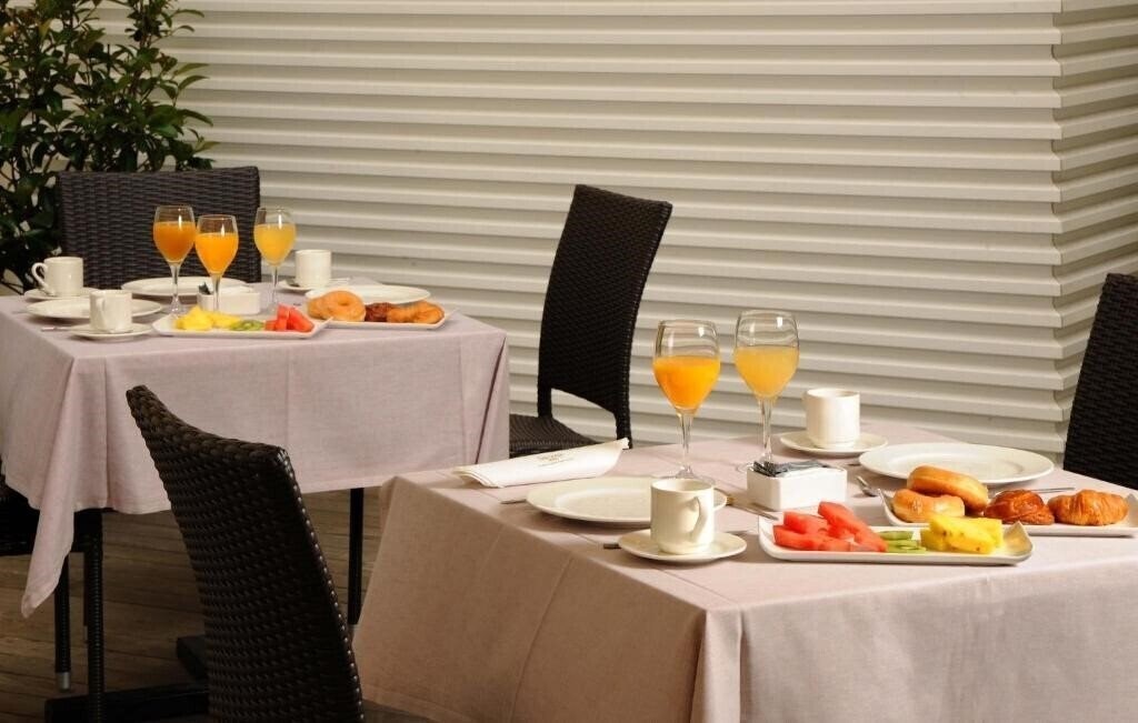 Изображение Sercotel Coliseo 4*