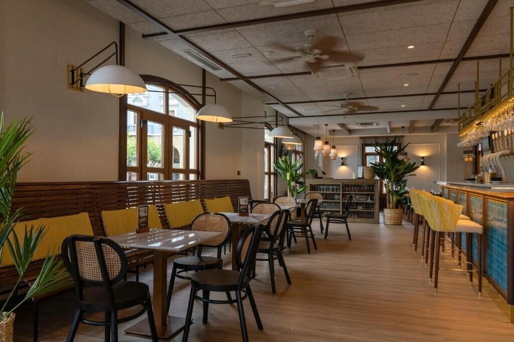 GHPC Gran Hotel Puente Colgante 3* фотосуреті