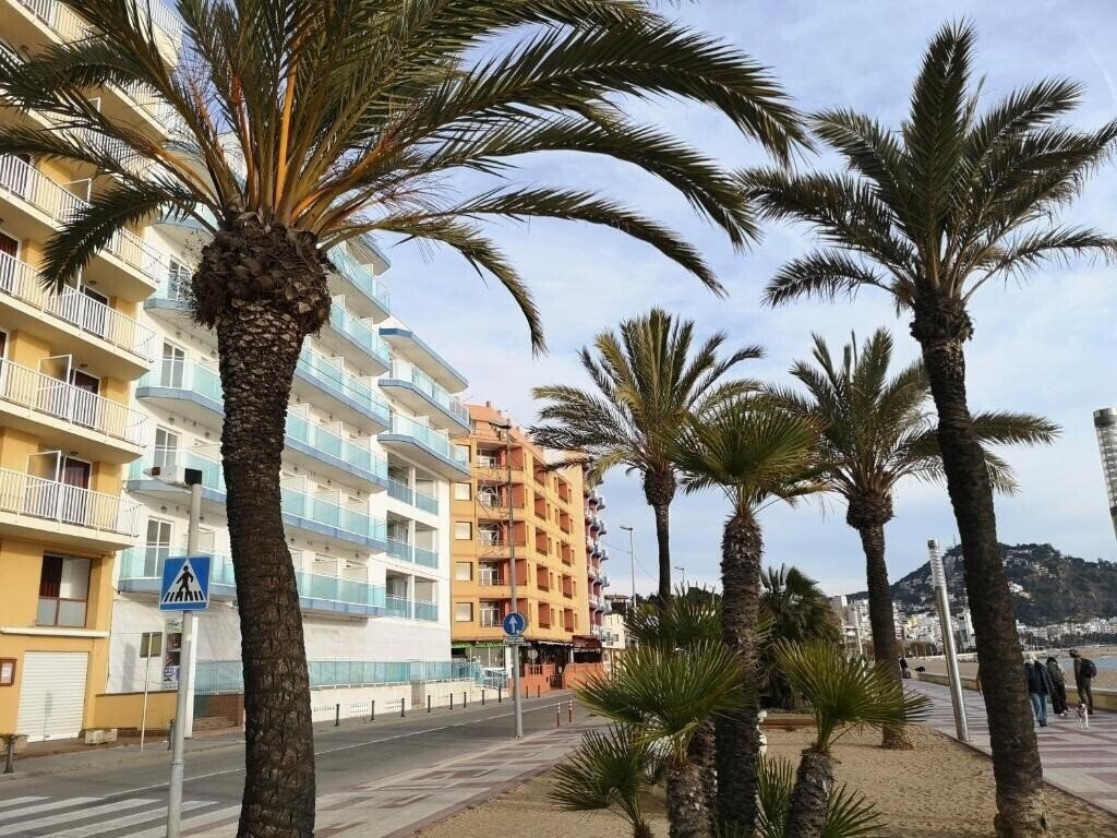 Картинка Elvira Apartamentos 3*