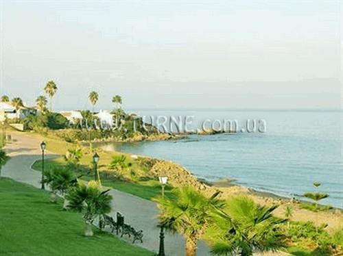 Отель Fuerte Estepona Suites Spa 4*