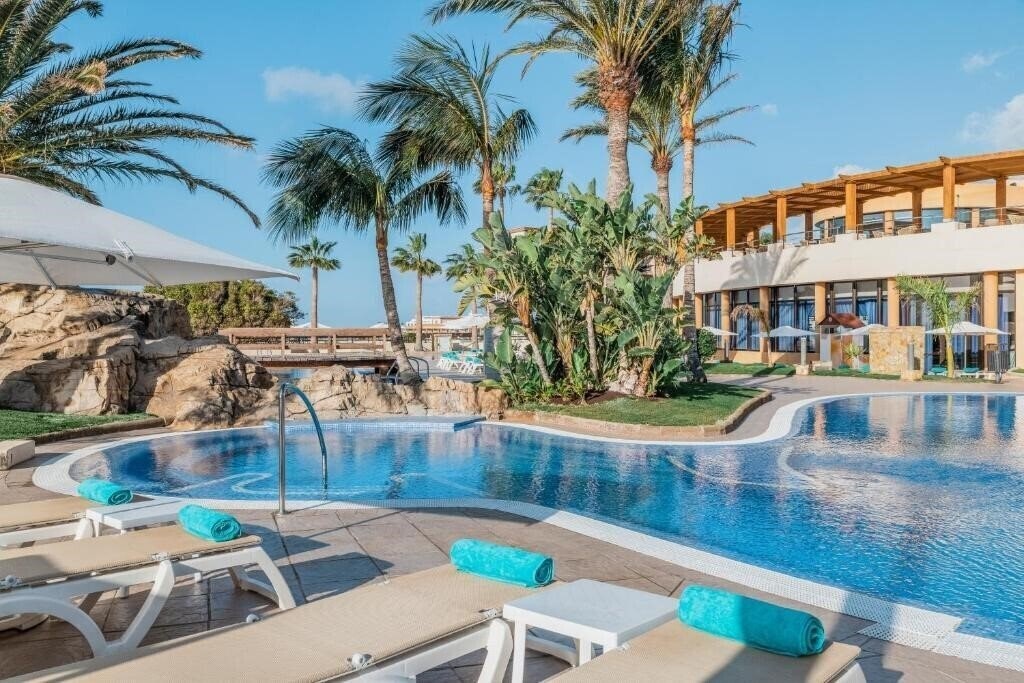 Iberostar Waves Playa Gaviotas 4* фотосуреті