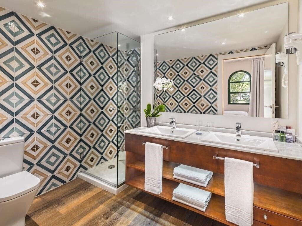 H10 Ocean Suites 4* фотосуреті