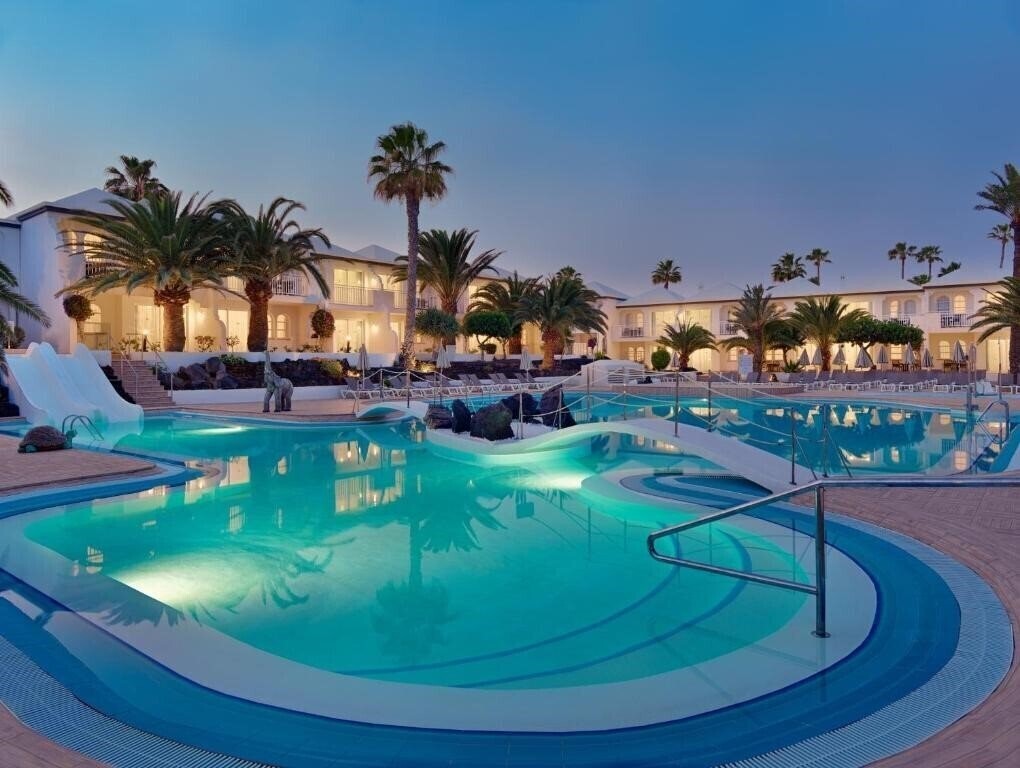 H10 Ocean Suites 4* суреті