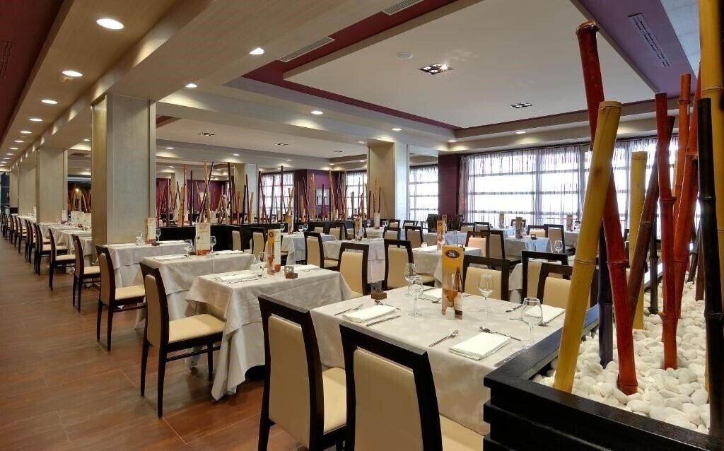 Фото Elba Carlota Beach & Convention Resort 4*