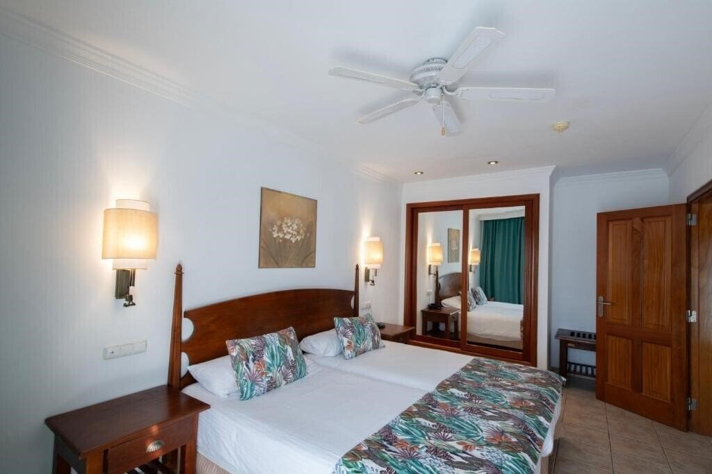 Las Marismas 3* суреті