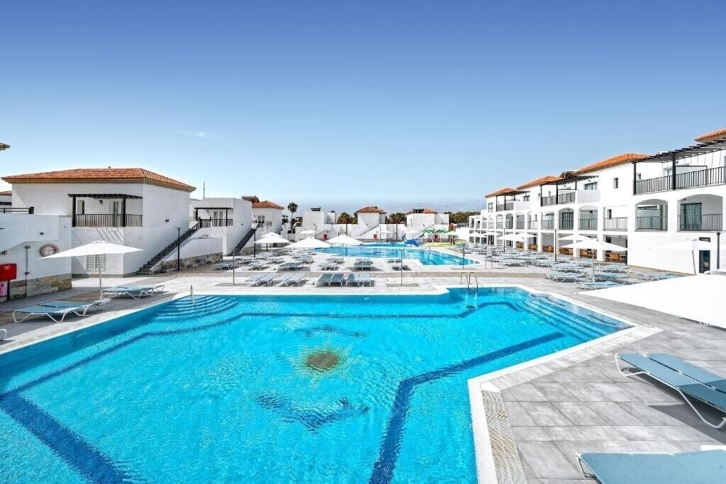 Broncemar Beach 4* қонақ үйі