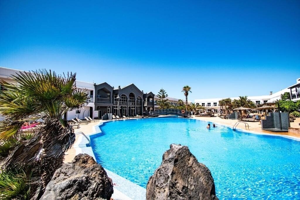 Фото Coral Cotillo Reef 4*