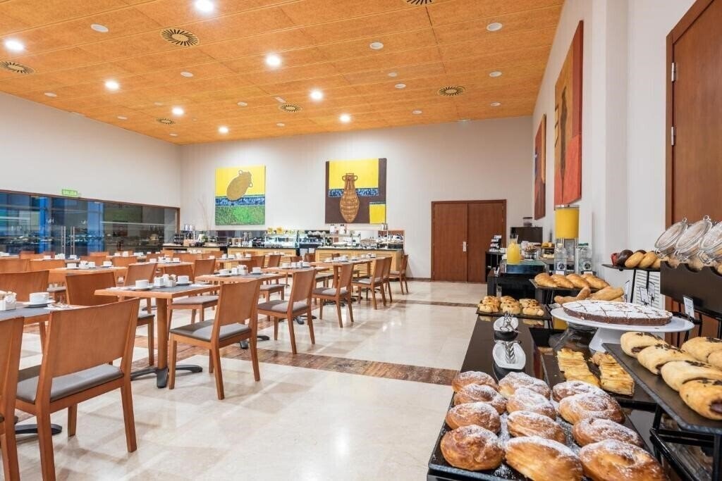 Hotel Eurostars San Lazaro 4* суреті