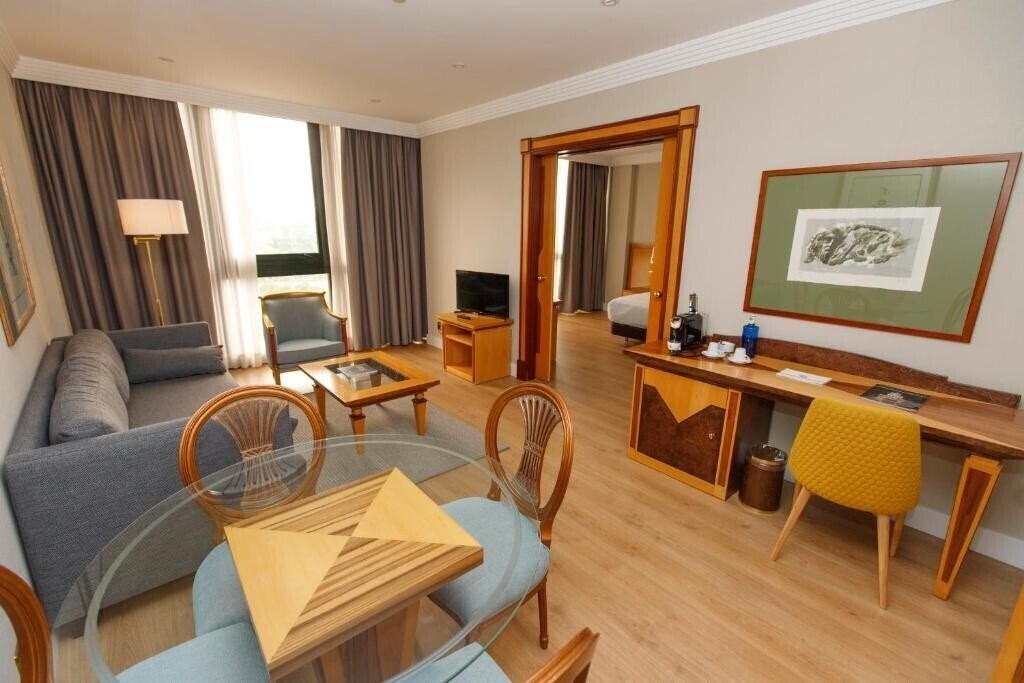 Hotel Oca Puerta del Camino (ex. Hotel Puerta del Camino) 4* фотосуреті