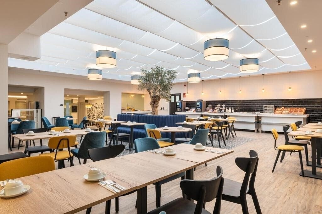 LIVVO Fataga 4* суреті