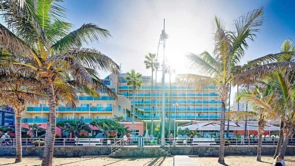 Bull Reina Isabel & SPA (Las Palmas) 4* қонақ үйі