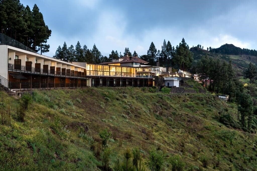 Отель Parador De Cruz De Tejeda 4*