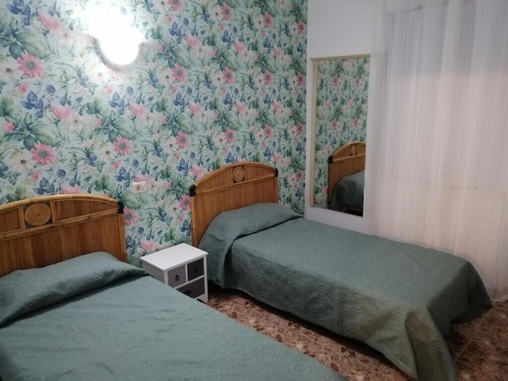 Фотография Hostal Alcaravaneras - Adults Only 3*