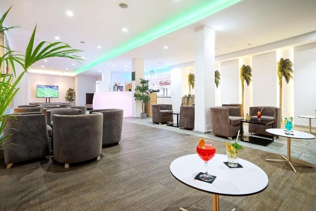 Изображение Akeah Broncemar 4*